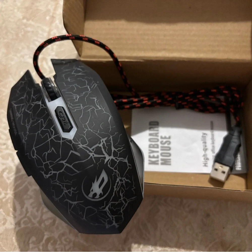 Ergonomic Black Wired Mouse with Textured Surface